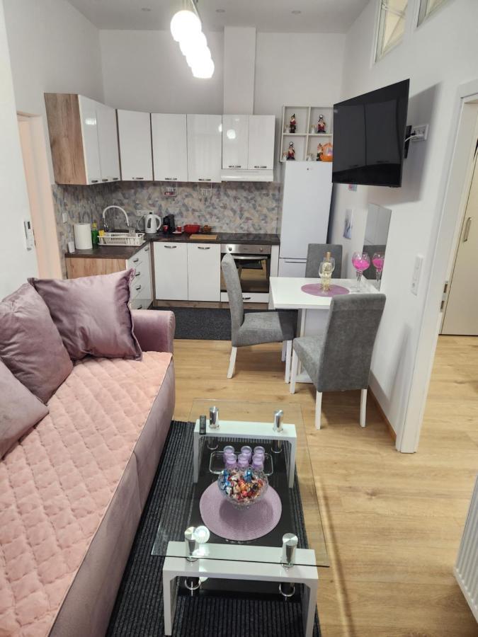 Apartman Zagreb Cca 42M2 With Free Parking ภายนอก รูปภาพ